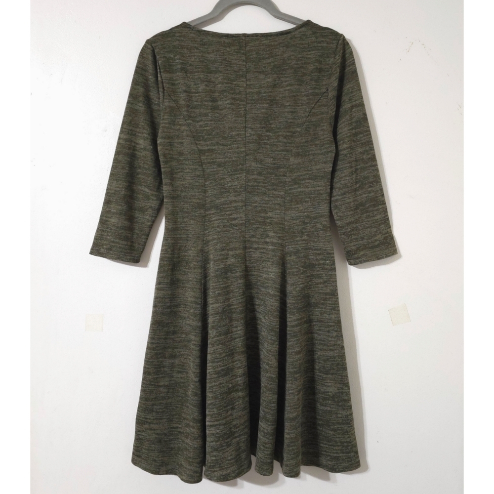 ✨️4/$20. Juniors NWOT Olive Space Dye Knit Sweetheart Neck A-Line Mini Dress - Picture 7 of 13